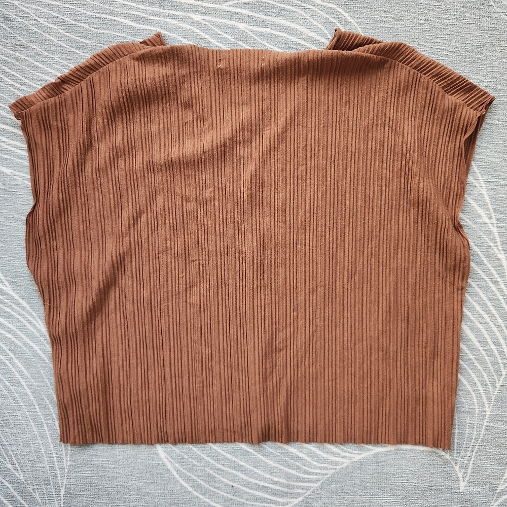 OAK + FORT Ribbed Top - Picture 3 of 3